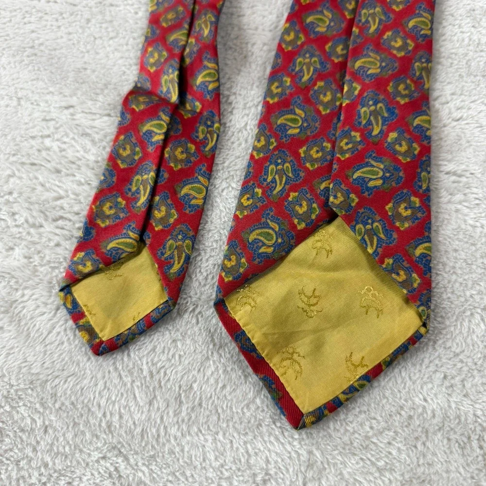 60s Brooks Brothers Mens Necktie Red Silk Paisley Vintage 55x3 Short Skinny EUC